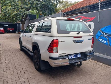 2017-Toyota-Hilux-28-GD-6-Raised-Body-Raider-Double-Cab-Auto_5