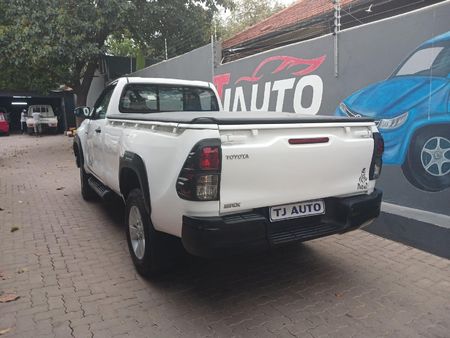 2018-Toyota-Hilux-24-GD-6-Raised-Body-SRX-Single-Cab_5