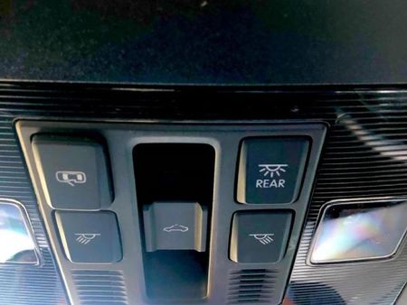 2019-Volkswagen-Golf-VII-GTI-20-TSI-Auto_13