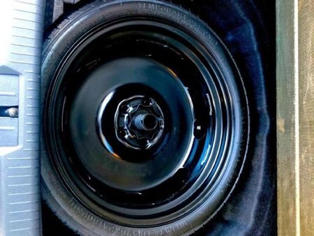 2019-Volkswagen-Golf-VII-GTI-20-TSI-Auto_19