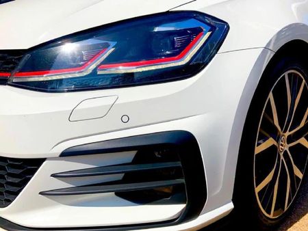 2019-Volkswagen-Golf-VII-GTI-20-TSI-Auto_8