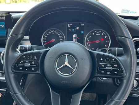 2020-Mercedes-Benz-C-Class-C-180-Auto_1