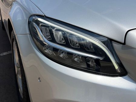 2020-Mercedes-Benz-C-Class-C-180-Auto_3