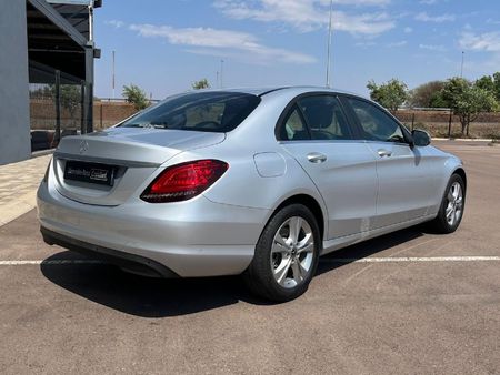 2020-Mercedes-Benz-C-Class-C-180-Auto_5