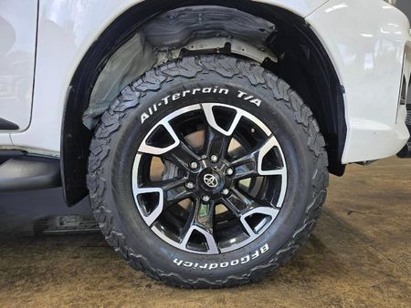 2020-Toyota-Hilux-28-GD-6-Raised-Body-Raider-4x4-Auto-Extended-Cab_1