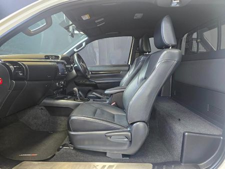 2020-Toyota-Hilux-28-GD-6-Raised-Body-Raider-4x4-Auto-Extended-Cab_8
