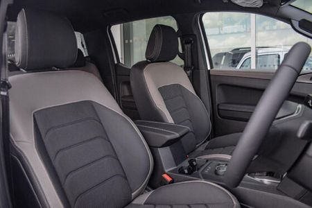 2025-Volkswagen-Amarok-30-TDI-V6-184kW-4Motion-Aventura-Auto-Double-Cab_13