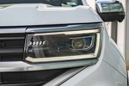 2025-Volkswagen-Amarok-30-TDI-V6-184kW-4Motion-Aventura-Auto-Double-Cab_16