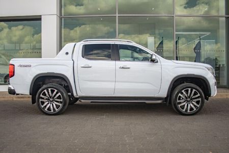 2025-Volkswagen-Amarok-30-TDI-V6-184kW-4Motion-Aventura-Auto-Double-Cab_7