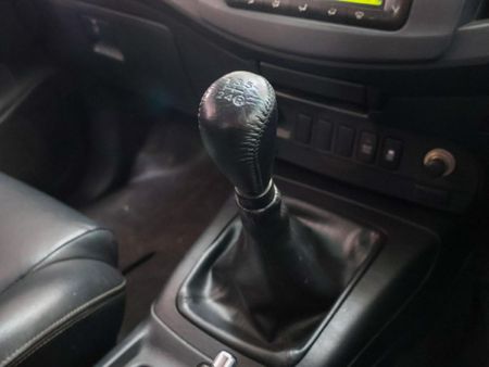 2014-Toyota-Fortuner-30-D-4D-Raised-Body_14
