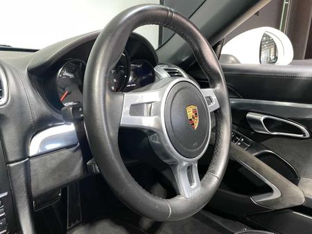2016-Porsche-Boxster-GTS-Auto_14