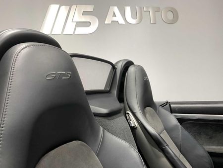 2016-Porsche-Boxster-GTS-Auto_17