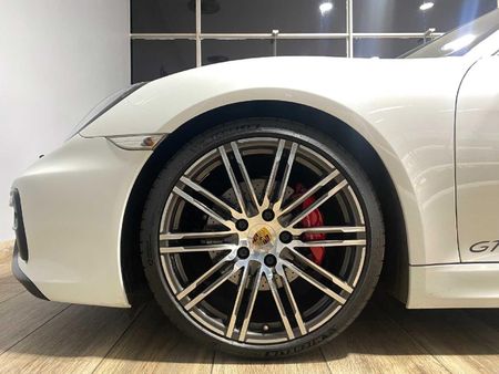 2016-Porsche-Boxster-GTS-Auto_6