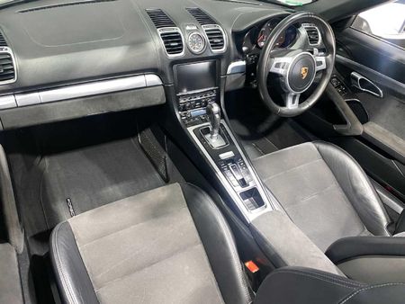 2016-Porsche-Boxster-GTS-Auto_7