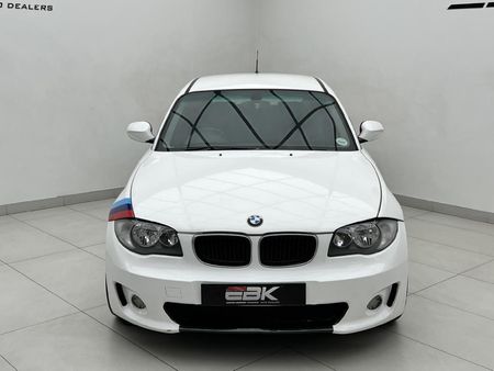 2010-BMW-1-Series-118i-5-dr_1