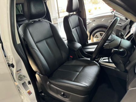 2020-Isuzu-D-Max-300-LX-4x4-Auto-Double-Cab_11