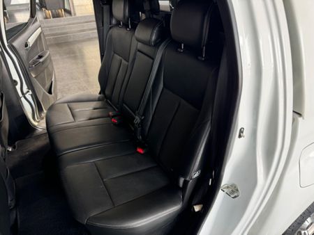 2020-Isuzu-D-Max-300-LX-4x4-Auto-Double-Cab_12