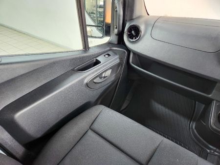 2024-Mercedes-Benz-Sprinter-516-20-CDI-Inkanyezi-E3-23-Seat-BS_8