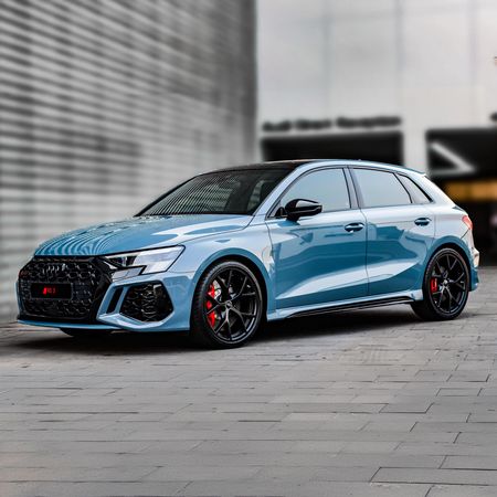 2024-Audi-RS3-Sportback-Quattro-Auto_1