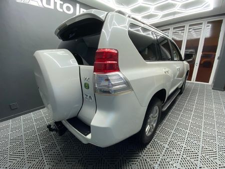 2011-Toyota-Land-Cruiser-Prado-30-TDI-VX-Auto_2