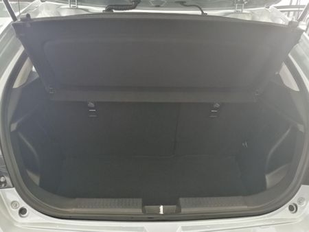 2025-Suzuki-Baleno-15-GLX_11