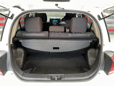 2021-Haval-H1-15-VVT_17