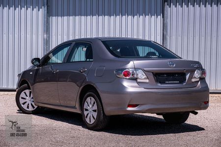 2017-Toyota-Corolla-Quest-16-Auto_4