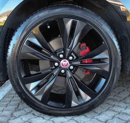 2020-Jaguar-F-Pace-30D-AWD-S_5