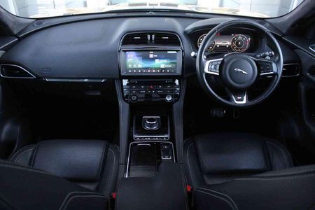 2020-Jaguar-F-Pace-30D-AWD-S_8