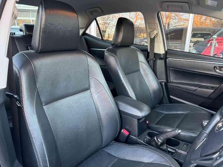 2019-Toyota-Corolla-18-Exclusive_9