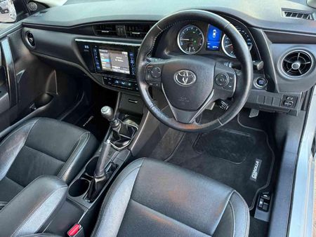 2019-Toyota-Corolla-18-Exclusive_5