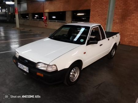 2002-Ford-Bantam-1300_0