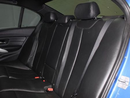2013-BMW-3-Series-330d-M-Sport-Auto-Diesel_9