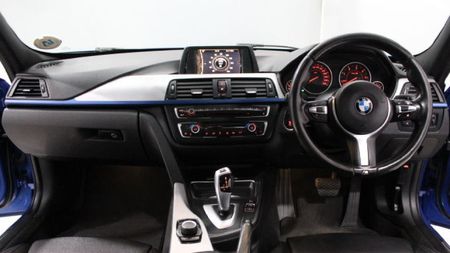 2013-BMW-3-Series-330d-M-Sport-Auto-Diesel_7