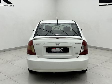 2007-Hyundai-Accent-16-GLS-HS-Auto_4