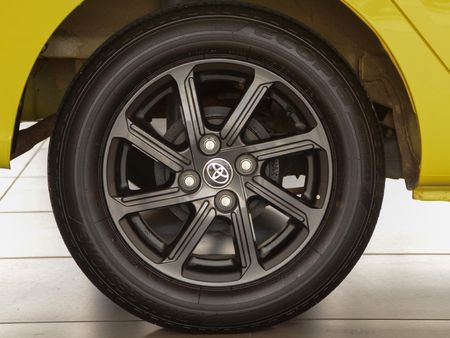 2022-Toyota-Agya-10-Auto_11