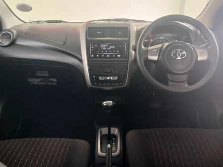 2022-Toyota-Agya-10-Auto_5