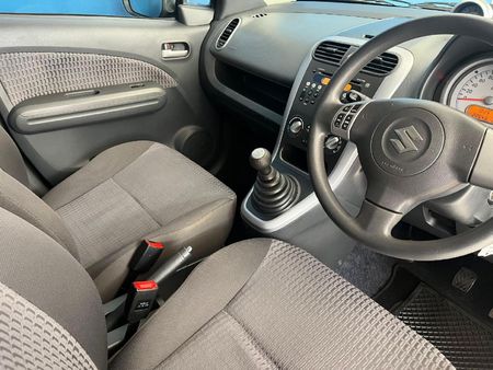 2014-Suzuki-Splash-12-GL_5