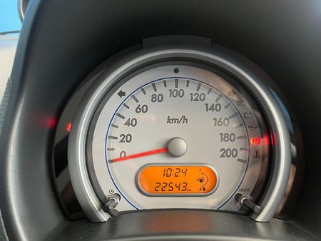 2014-Suzuki-Splash-12-GL_8