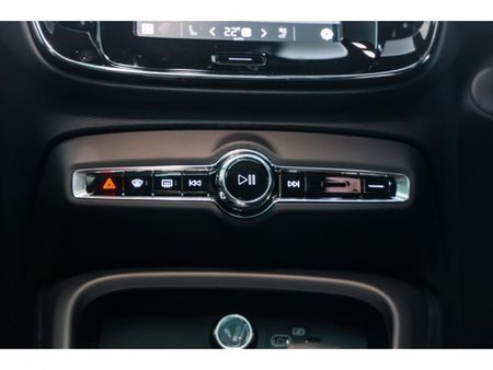 2024-Volvo-C40-Recharge-Twin-Pure-Electric_10