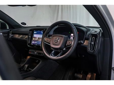 2024-Volvo-C40-Recharge-Twin-Pure-Electric_14