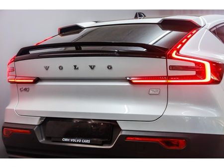 2024-Volvo-C40-Recharge-Twin-Pure-Electric_18
