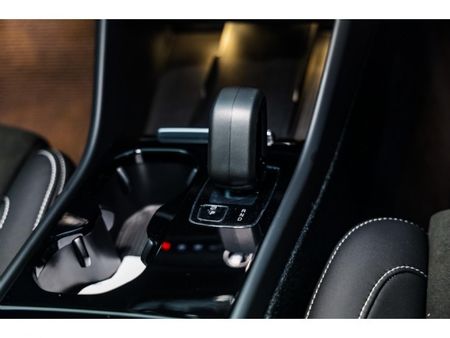 2024-Volvo-C40-Recharge-Twin-Pure-Electric_8