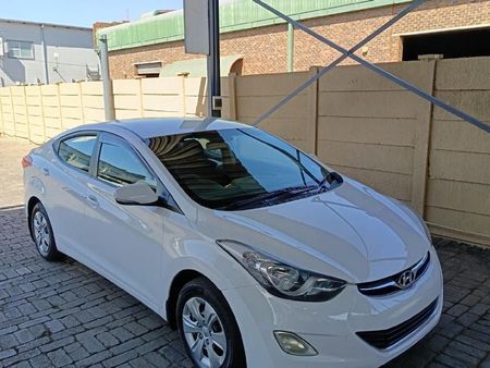2014-Hyundai-Elantra-16-GLS-Premium_0