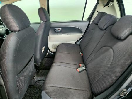 2007-Daihatsu-Sirion-13i-Sport-Auto_12