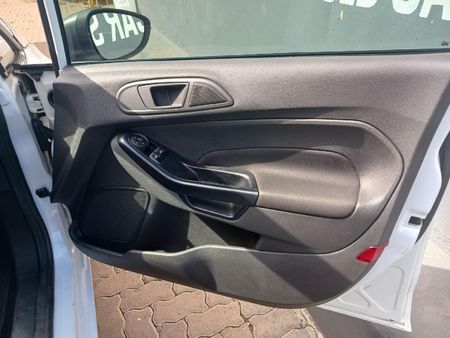 2018-Ford-Fiesta-10-EcoBoost-Ambiente-5-dr_11