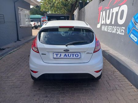 2018-Ford-Fiesta-10-EcoBoost-Ambiente-5-dr_3