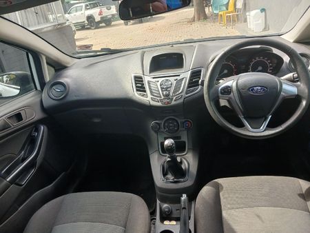 2018-Ford-Fiesta-10-EcoBoost-Ambiente-5-dr_6