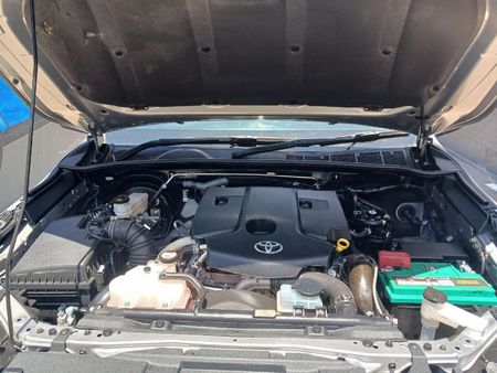 2024-Toyota-Fortuner-28-GD-6-Raised-Body-Auto_12