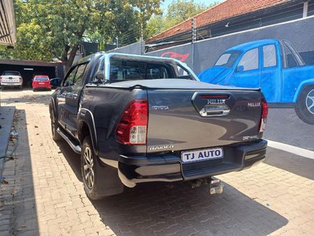 2019-Toyota-Hilux-28-GD-6-Raider-4x4-Auto-Double-Cab_5